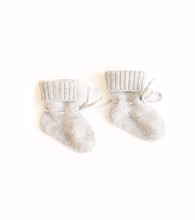 Load image into Gallery viewer, Cashmere Baby Blanket, Booties and Bonnet with Arlo Toy Rattle

