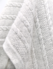 Load image into Gallery viewer, Supersoft Newborn Cashmere Blanket Gift Set
